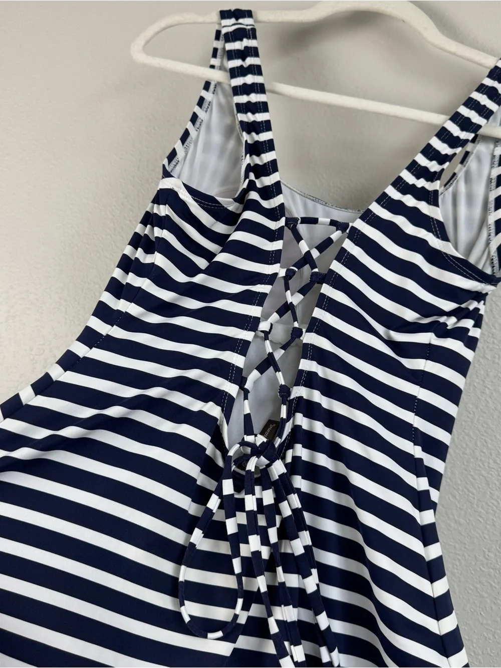 Tommy Bahama Women’s Sz 14 One Piece Swimsuit Lace Up Back Navy & White Striped